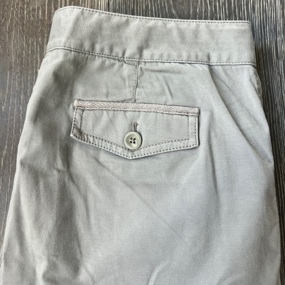 Tommy Bahama Relax Ellery Fit Gray Cropped pant. Women’s Size 2 - Picture 5 of 12